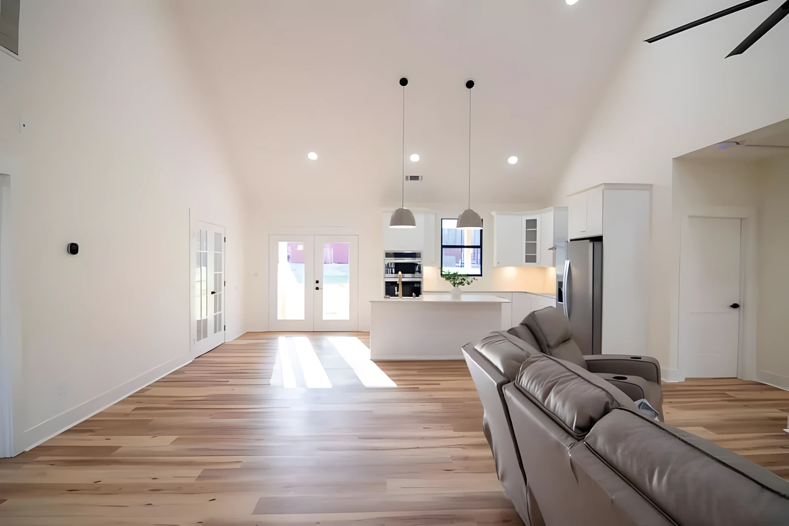 Lanier Home Builders interior detail 1