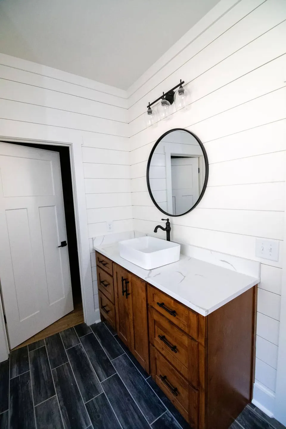 Lanier Home Builders interior detail 5